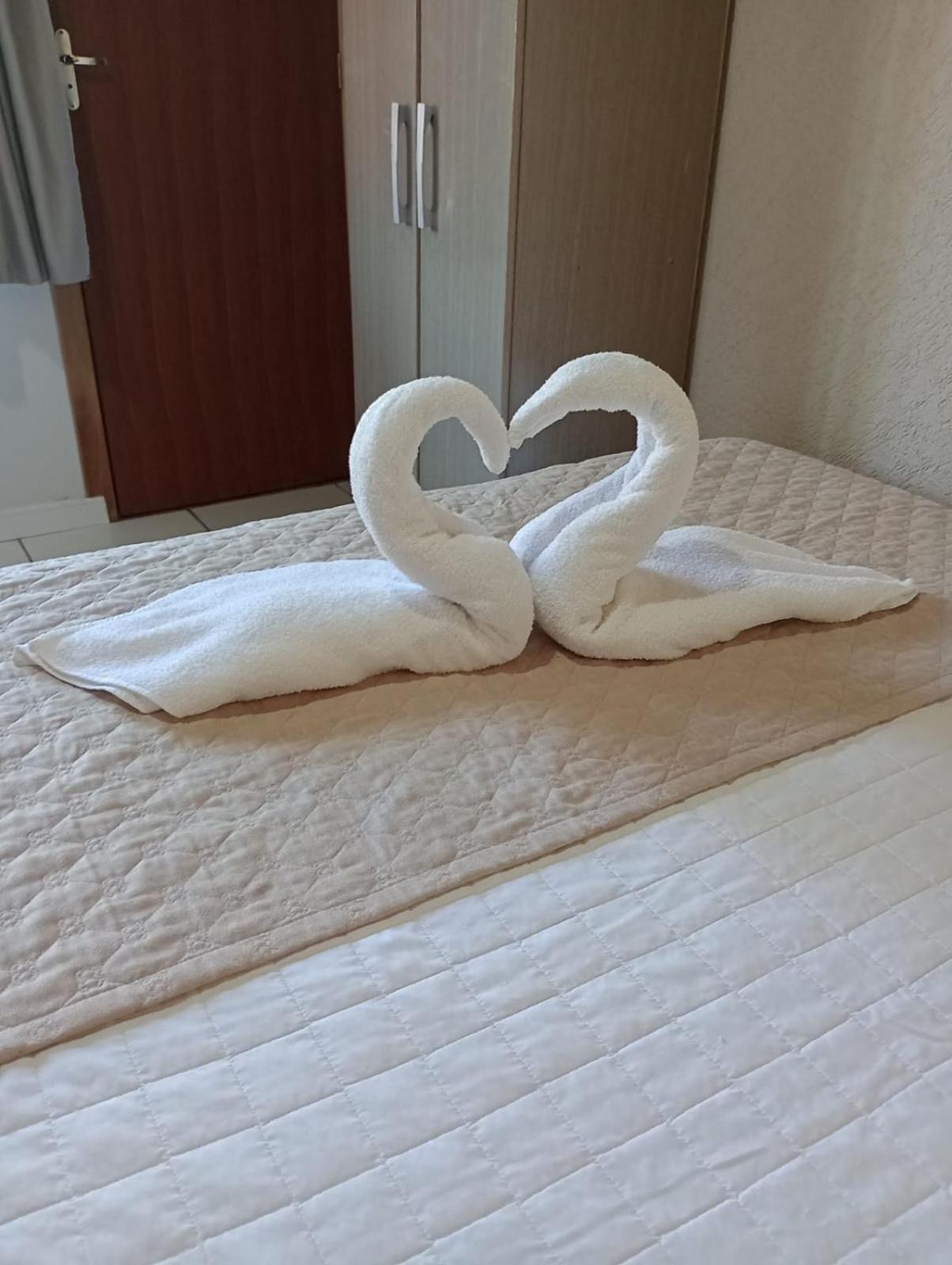 Pousada Vo Lica Com Piscina 페냐 외부 사진